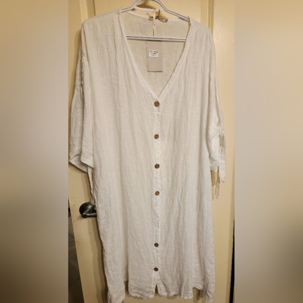 Vanessa Alexandra linen cover up nwt